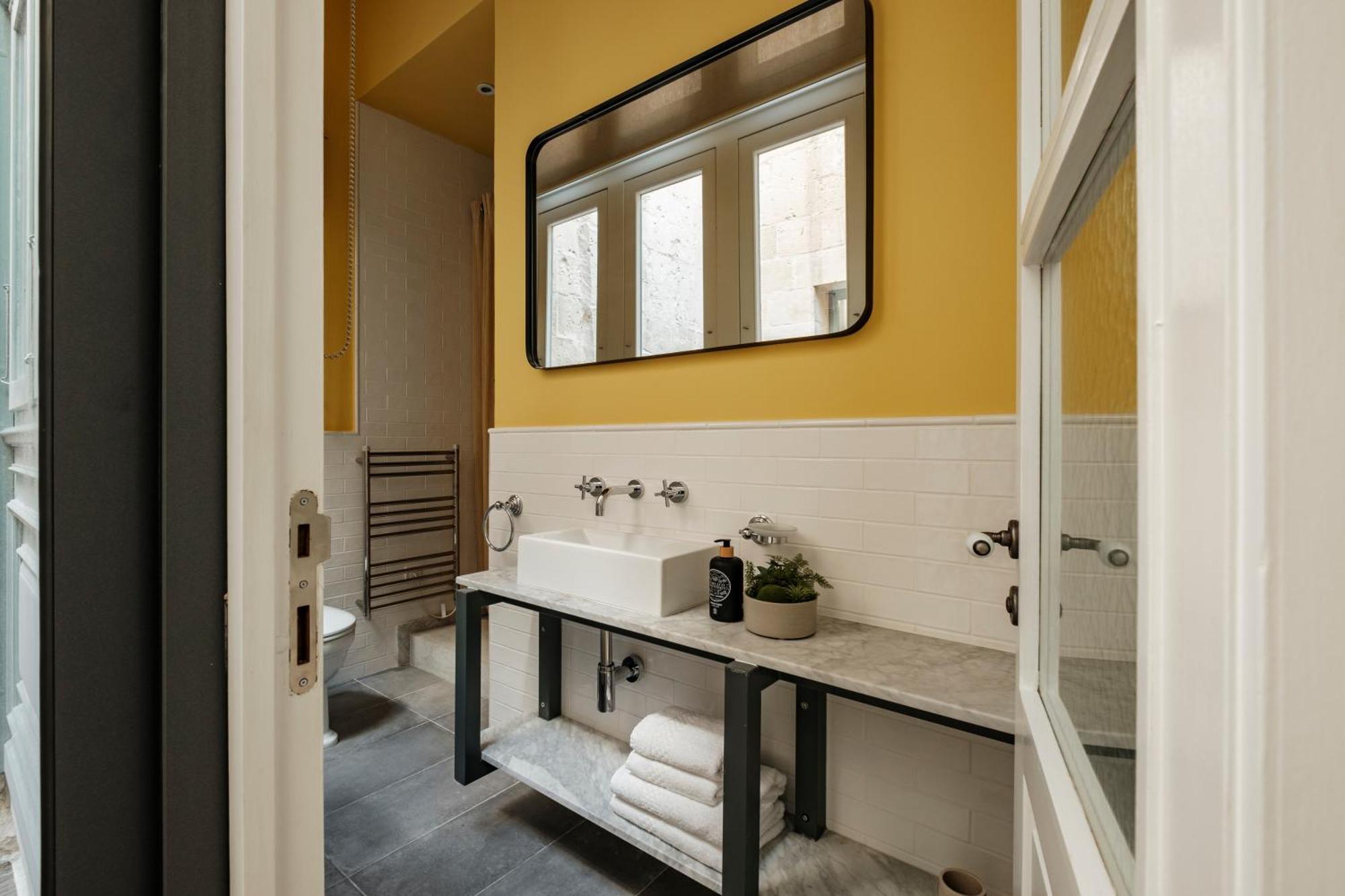 136 Old Bakery Apartment Valletta Ngoại thất bức ảnh